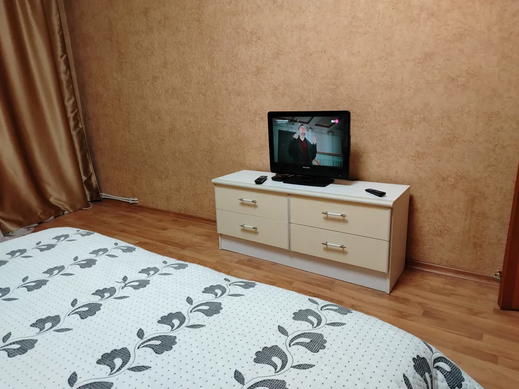 Огромная трёхкомнатная квартира в центре