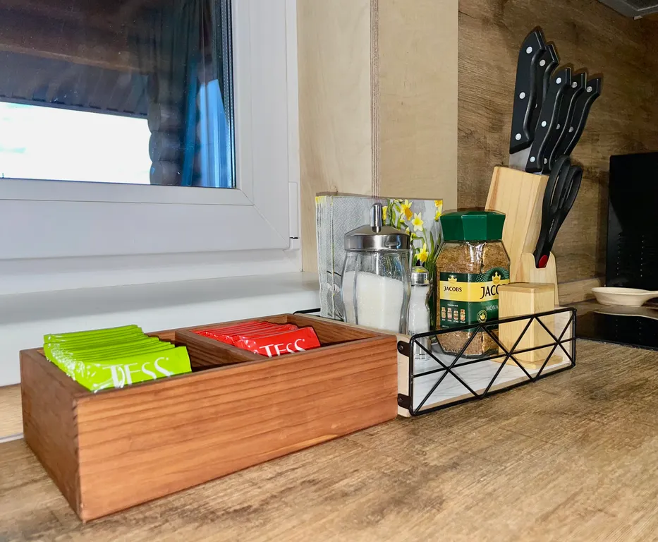 Бревенчатый 2-х этажный коттедж