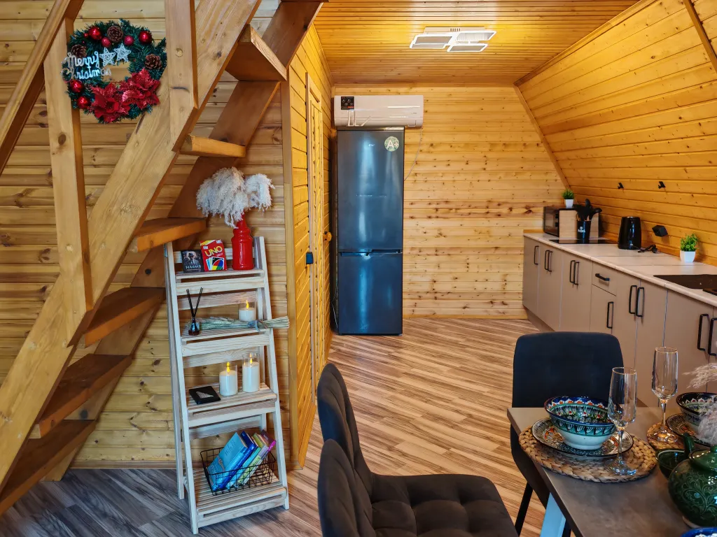 Дом с баней и бассейном