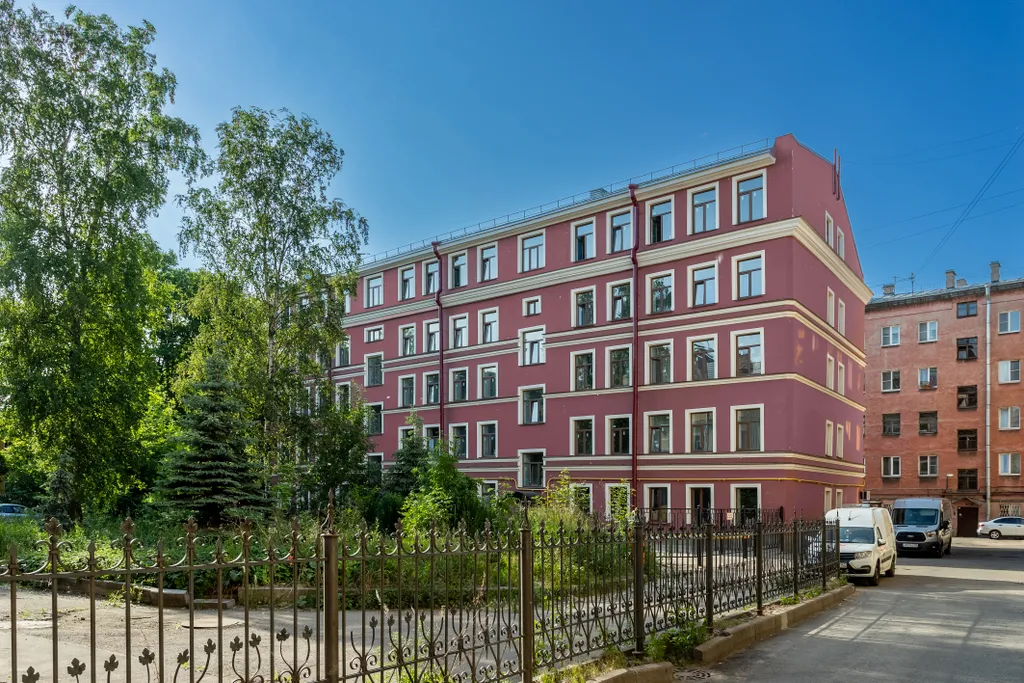 Необычная квартира в тихой части центра города