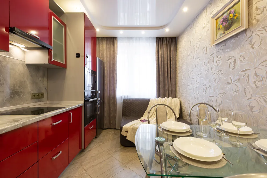 Рядом живописный пруд для зимних прогулок