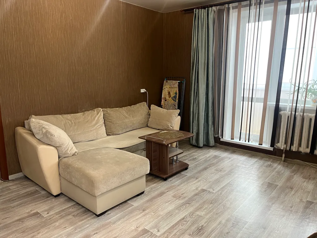 Однокомнатная квартира с большой кухней и лоджией