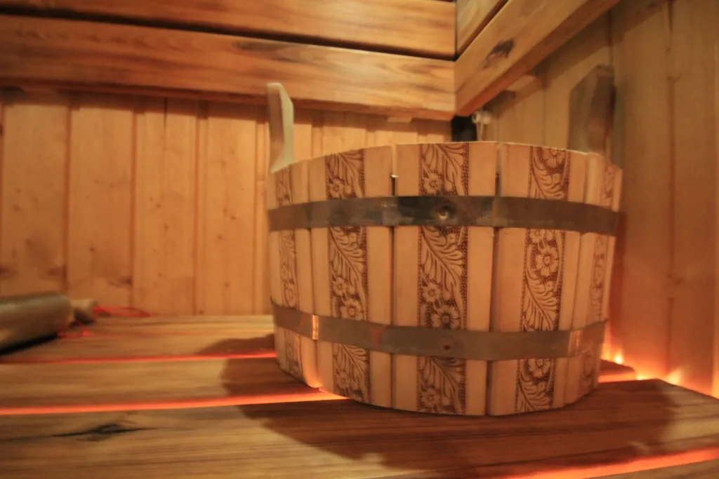 Новый уютный дом-баня с банным чаном у соснового леса