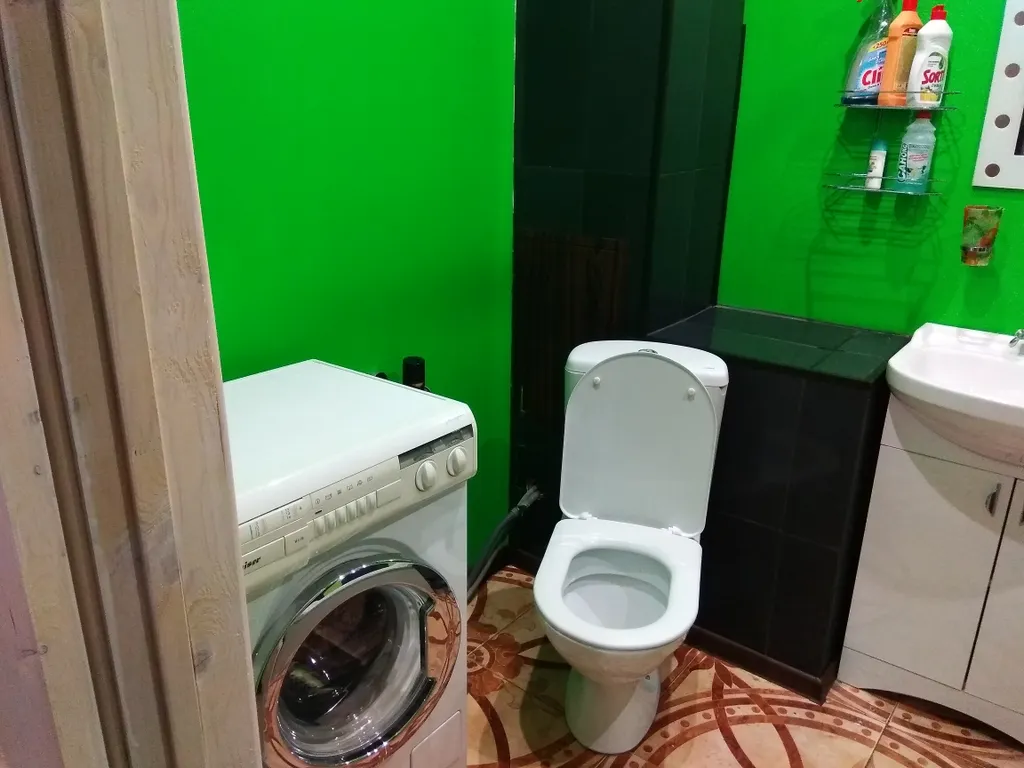 Вишня апартаменты с балконом рядом с автовокзалом