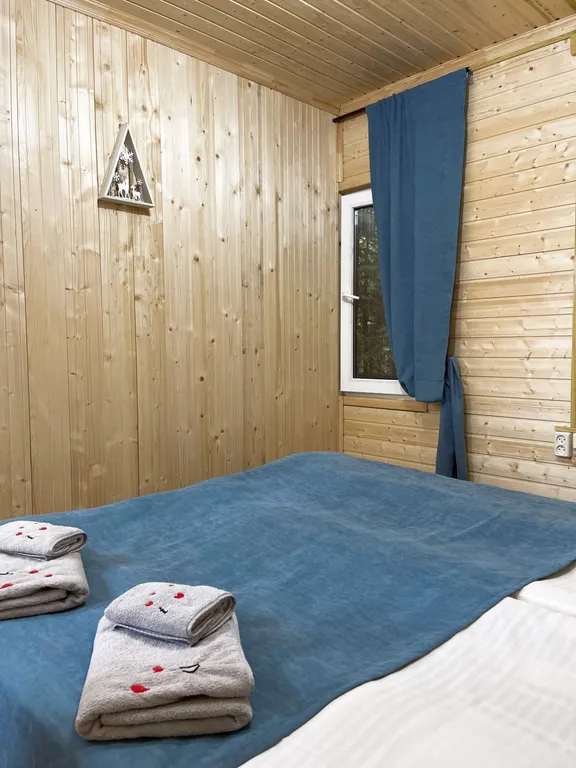 4-х местное шале в хвойном лесном массиве