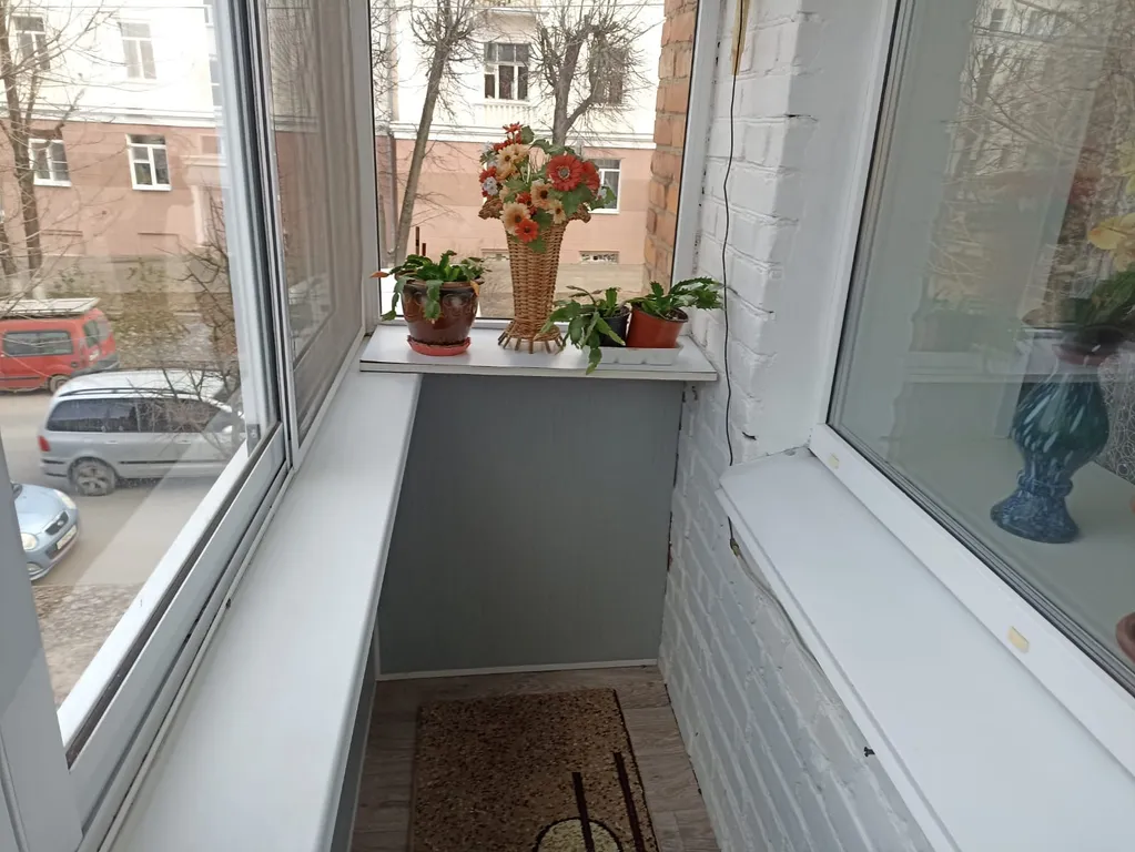 У Лопатинского сада, центр