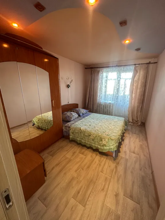 Трехкомнатная квартира в близи с историческим городом