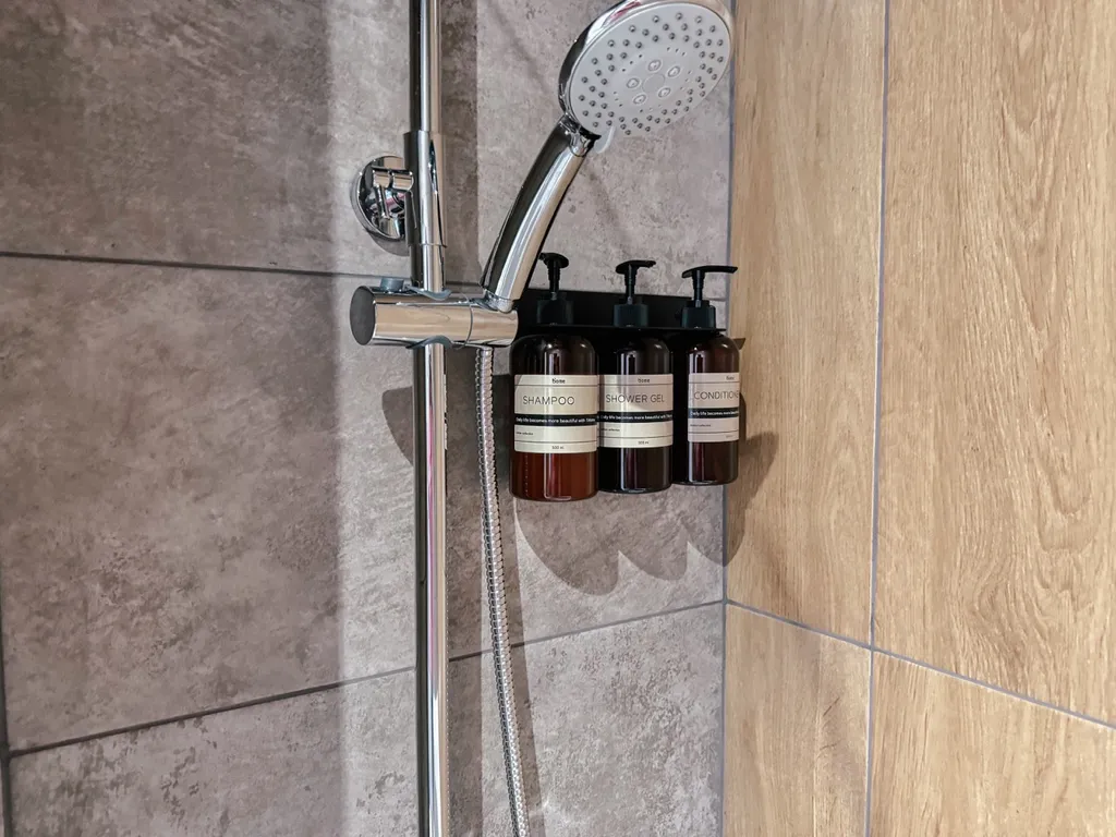 А.В. Апартаменты БЦ Аметист