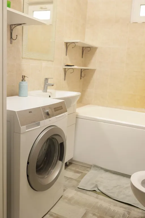 Коттедж Уютный дом для семейного отдыха — Широкая Балка