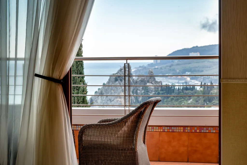 Двухкомнатная квартира с видом на море в современном ЖК