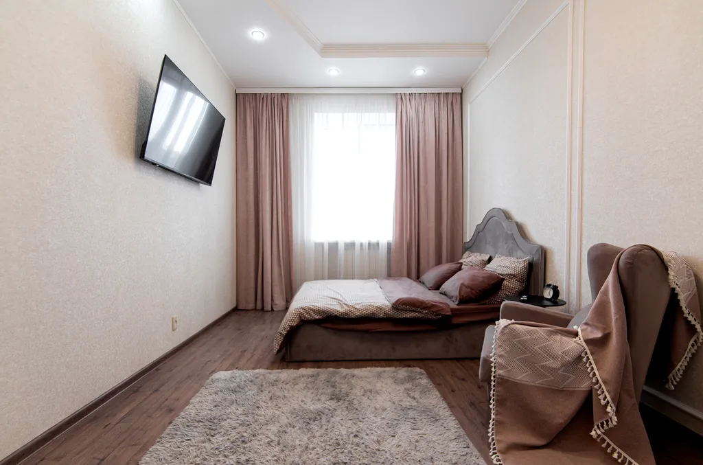 "Алиса в стране чудес", 2-х комн. квартира в центре города — аренда посуточно в Новочеркасск