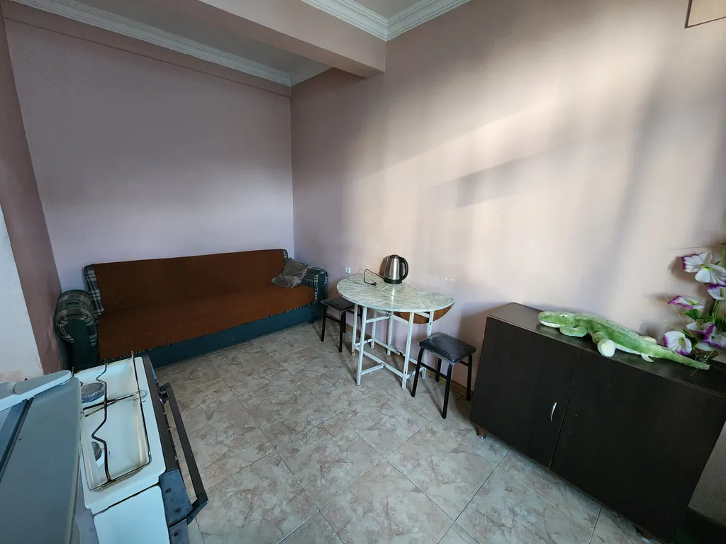 Второй этаж частного дома с балконом