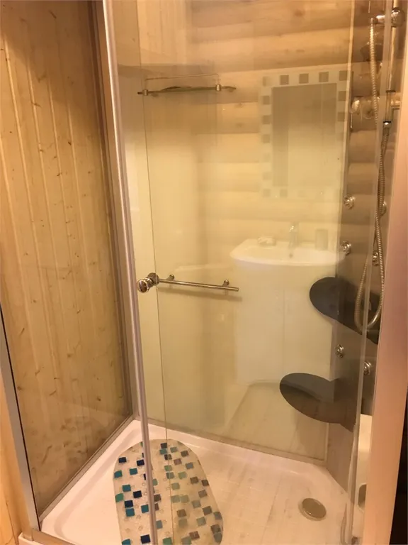 5-комнатный Дом