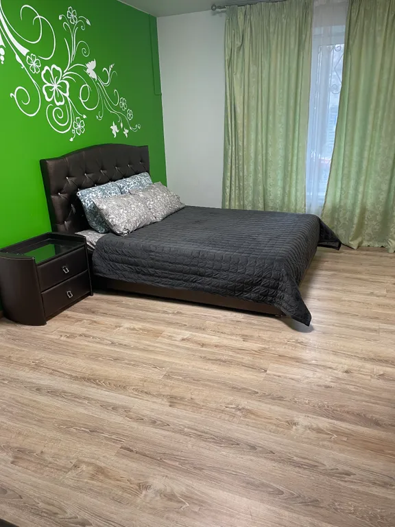 Семейная двухкомнатная квартира рядом с медицинским центром имр