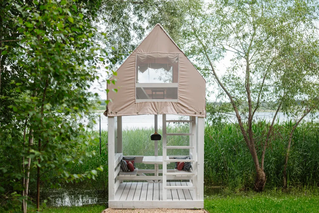 Коттедж Домик-палатка Скворечник на берегу реки — аренда посуточно в Солнечногорск