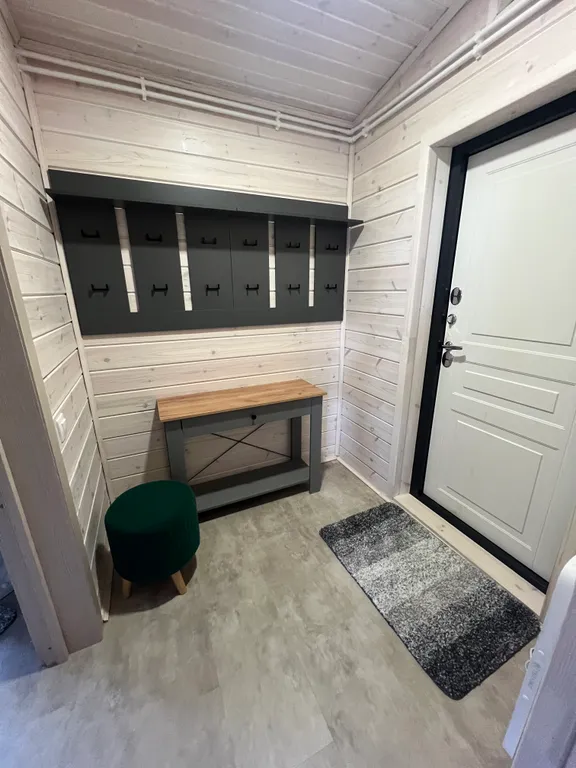 Просторный дом Елка с панорамными окнами в тихом месте