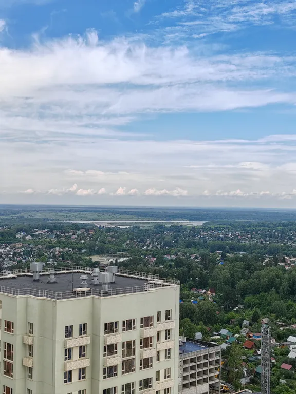 Студия на Южном с видом на реку и лес