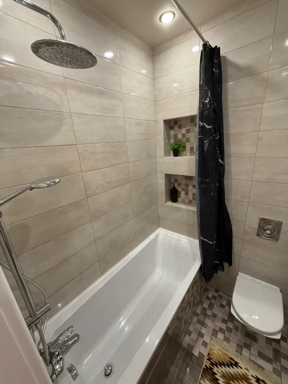 2-комнатная квартира около парка Галицкого