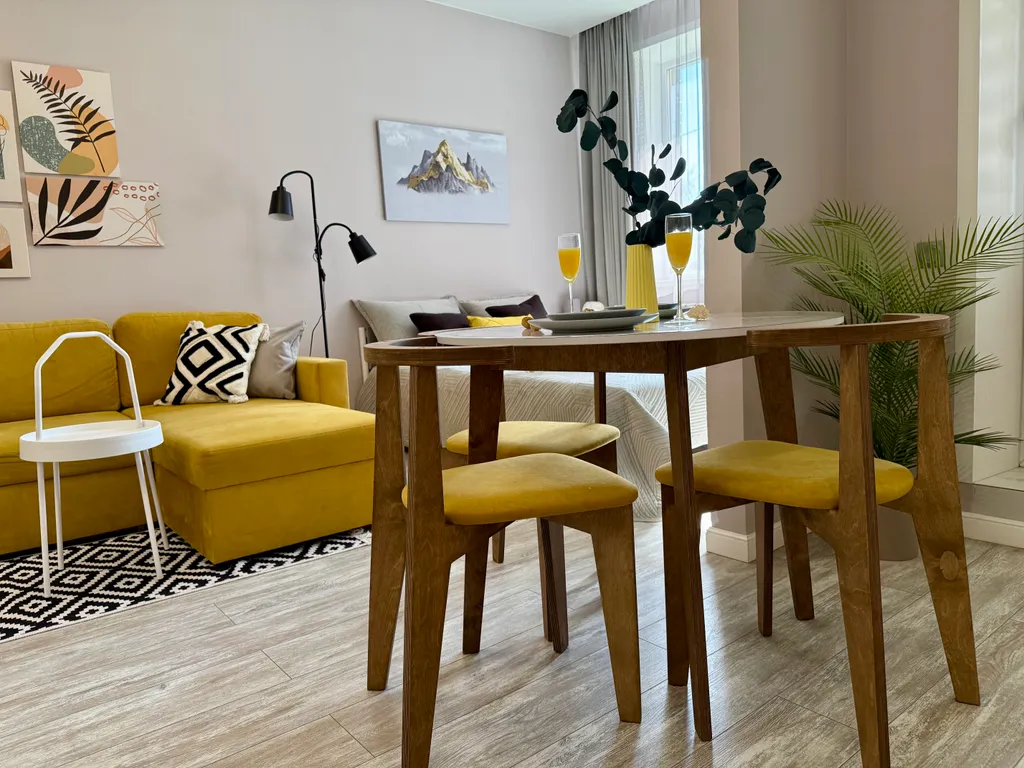 Студия Loft у Патронного для 4 гостей