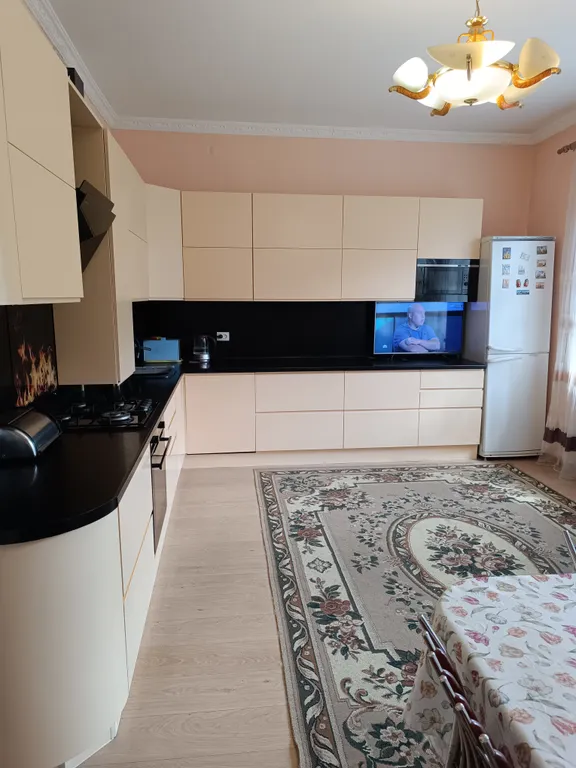 7-комнатный Дом