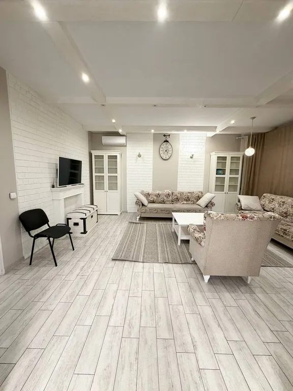 Просторный уютный коттедж с сауной и удобной транспортной развязкой