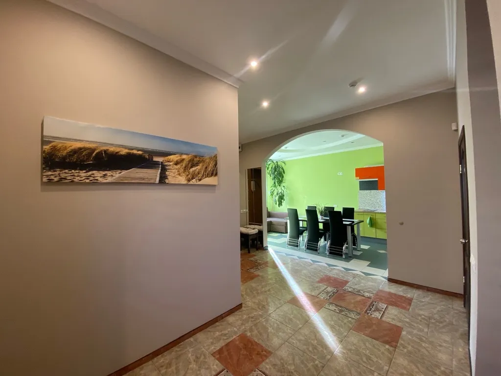 6-комнатный Дом