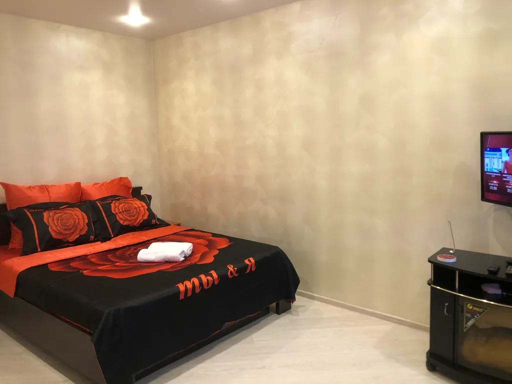 Адам и Ева, отличная квартира для хороших людей