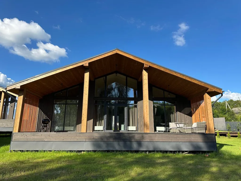 Коттедж Большой коттедж на берегу Истринского водохранилища — Логиново