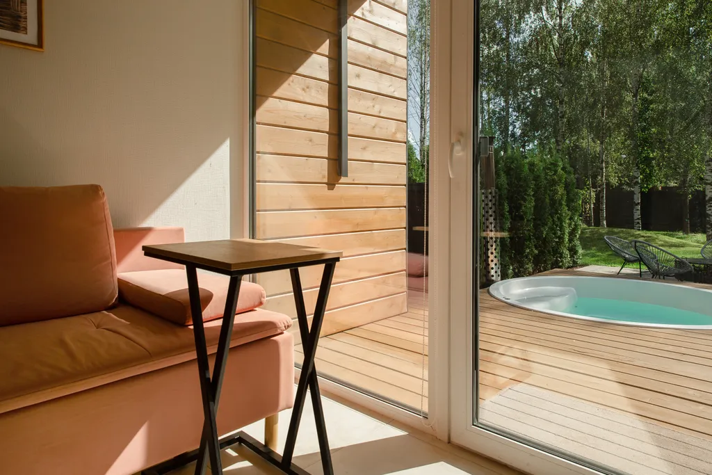 Коттедж Коттедж с панорамными окнами и террасой на крыше — Разметелево