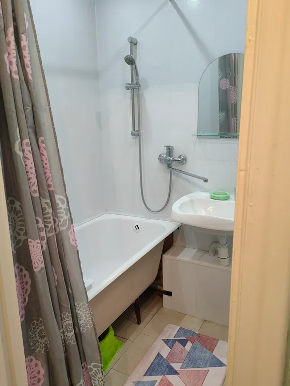 Уютная однокомнатная квартира с видом на Амур