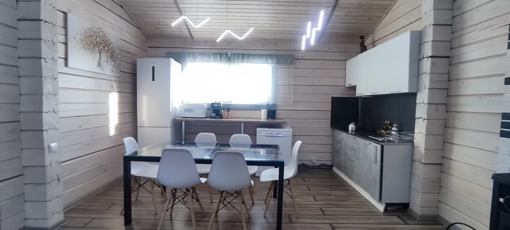 Уютный коттедж у озера с сауной