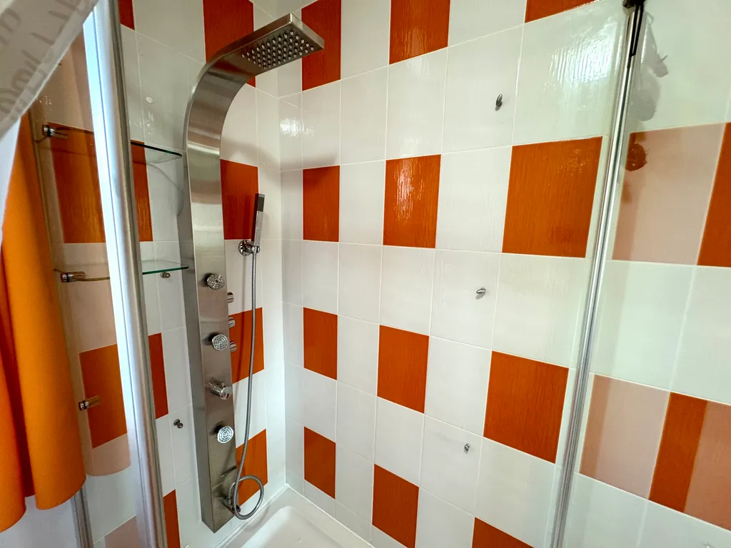 Дом с бассейном