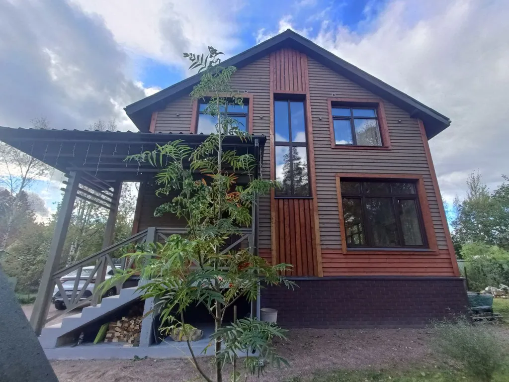 Коттедж 4-комнатный Дом — Санкт-Петербург