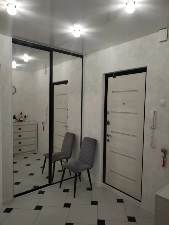 1-комнатная квартира в тихом центре у метро и жд вокзала