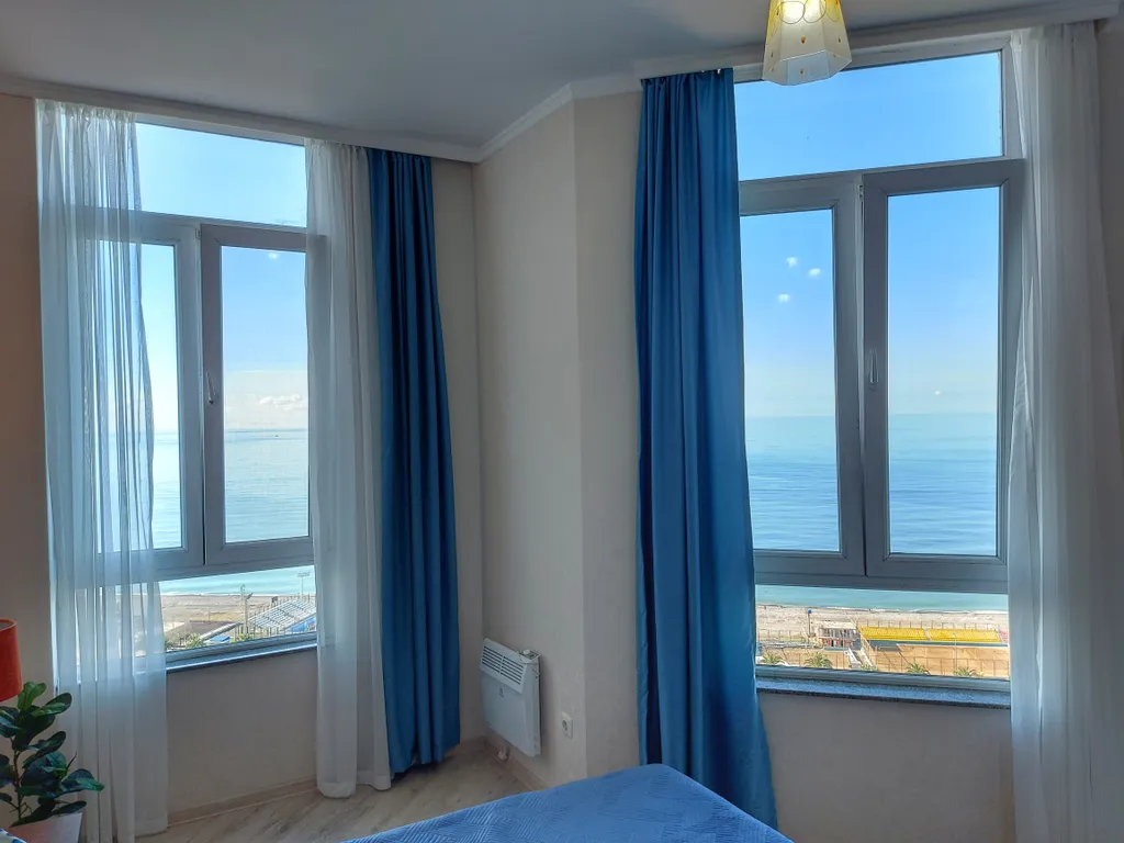 Апартамент с видом на море в центре Батуми