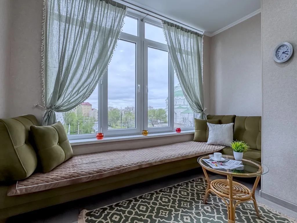 Атмосферная студия Рядом ТЦ и Храм Святого Владимира