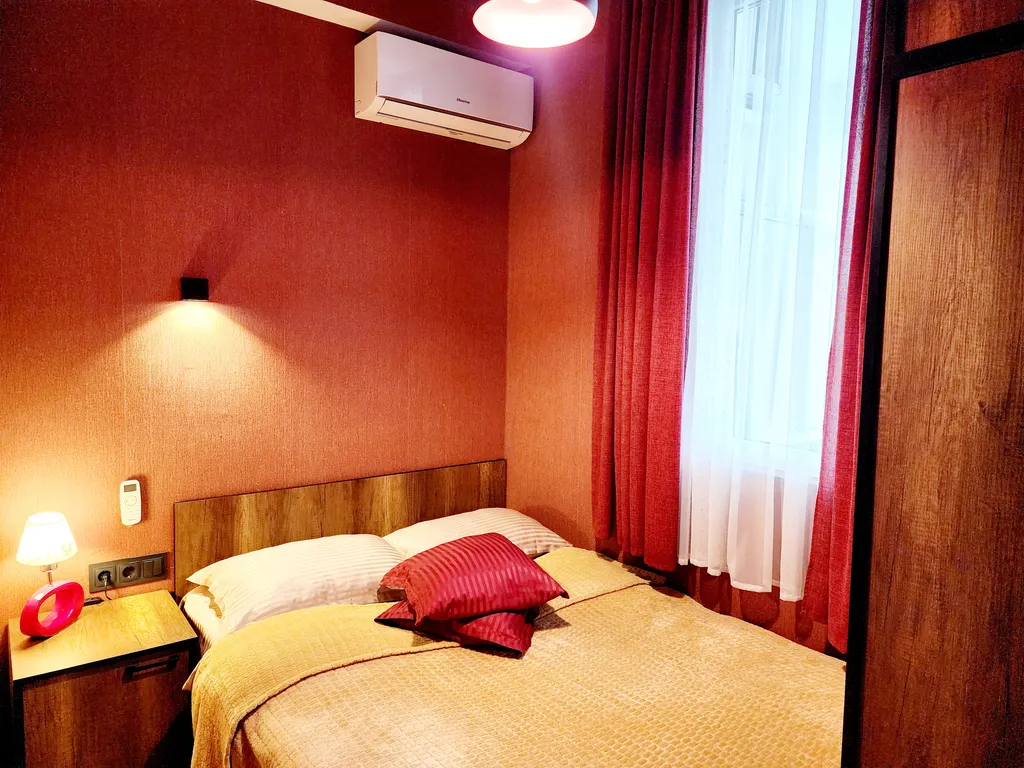 Уютная квартира с большим балконом и видом на город