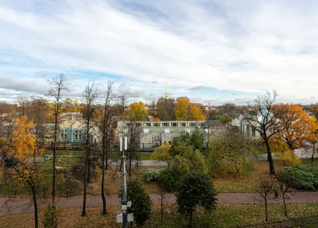 Апартаменты с видом на Петропавловку