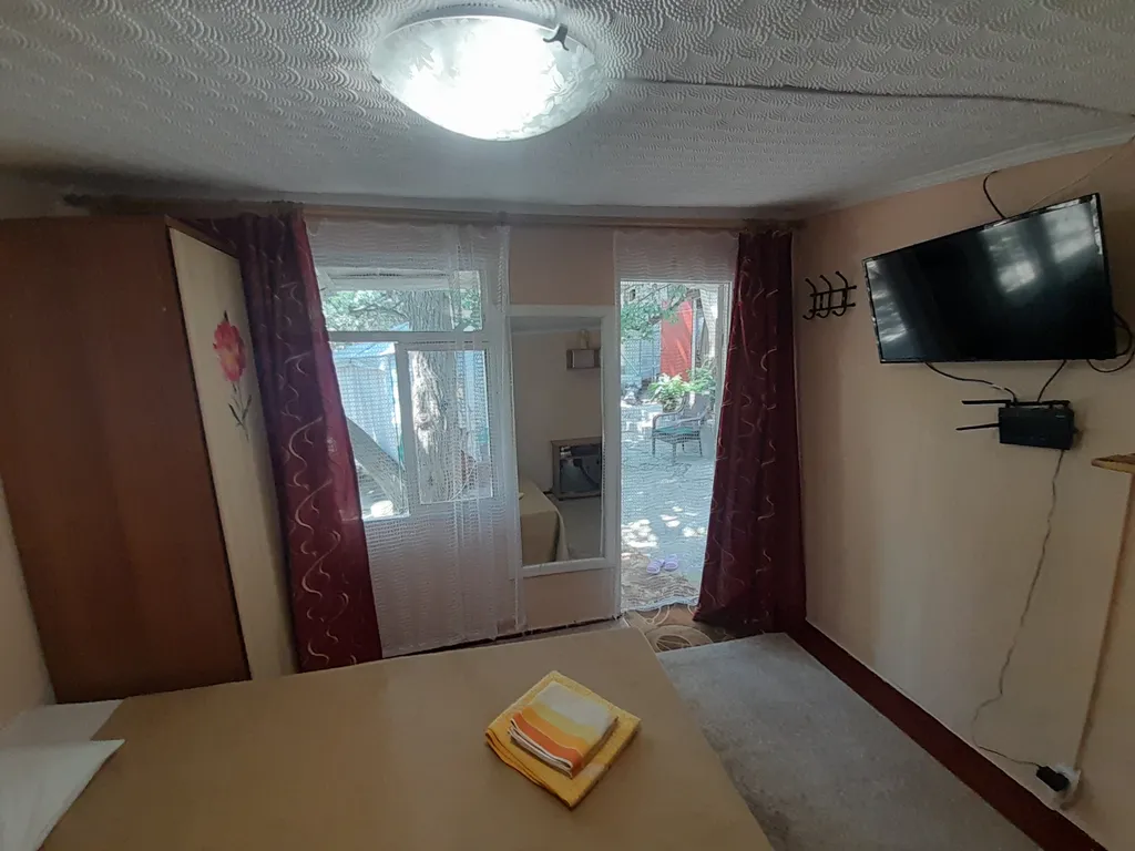 Коттедж Коттедж Уютная дача до 3х гостей с большим двором, 5мин. Ходьбы к морю — Кацивели