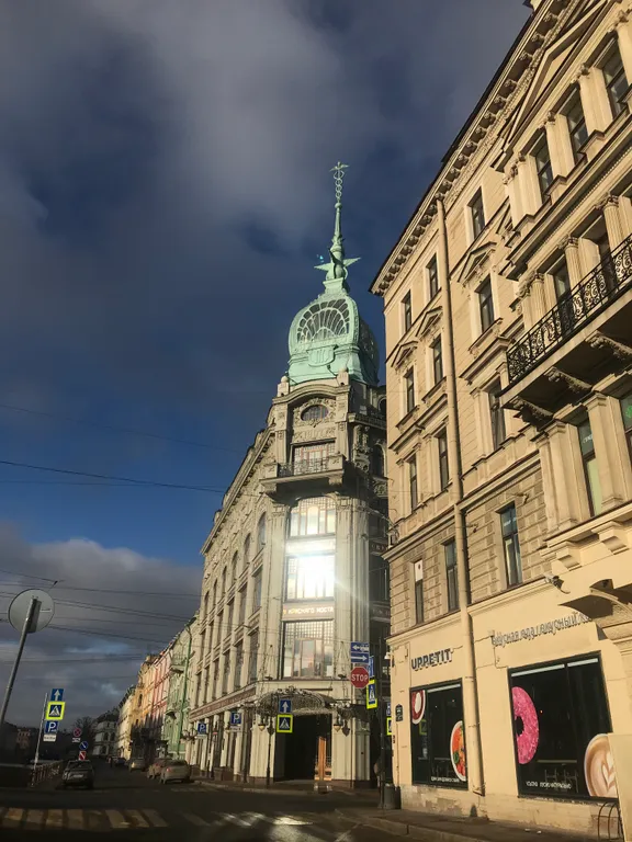 Квартира Квартира Тихий дворик у Эрмитажа — Санкт-Петербург