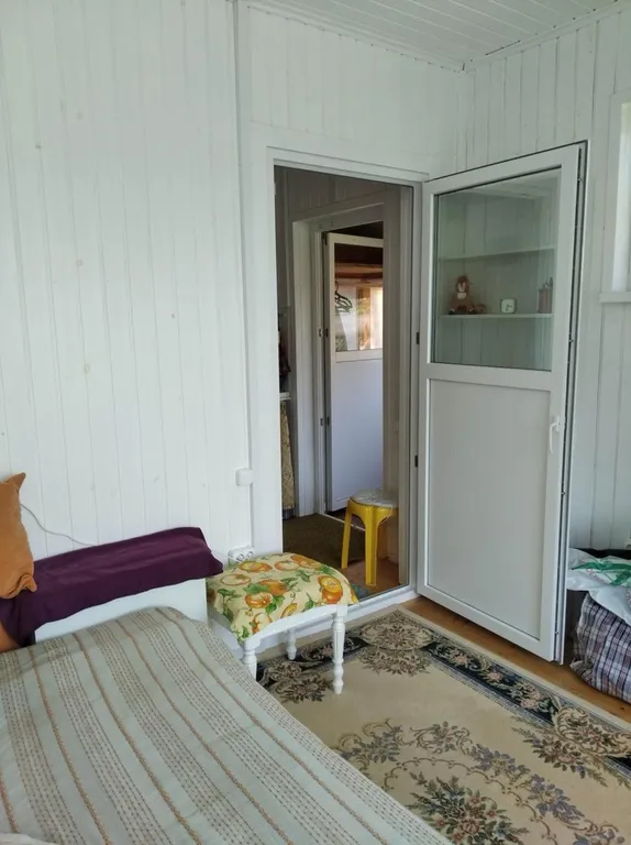 Домик у берега Волги