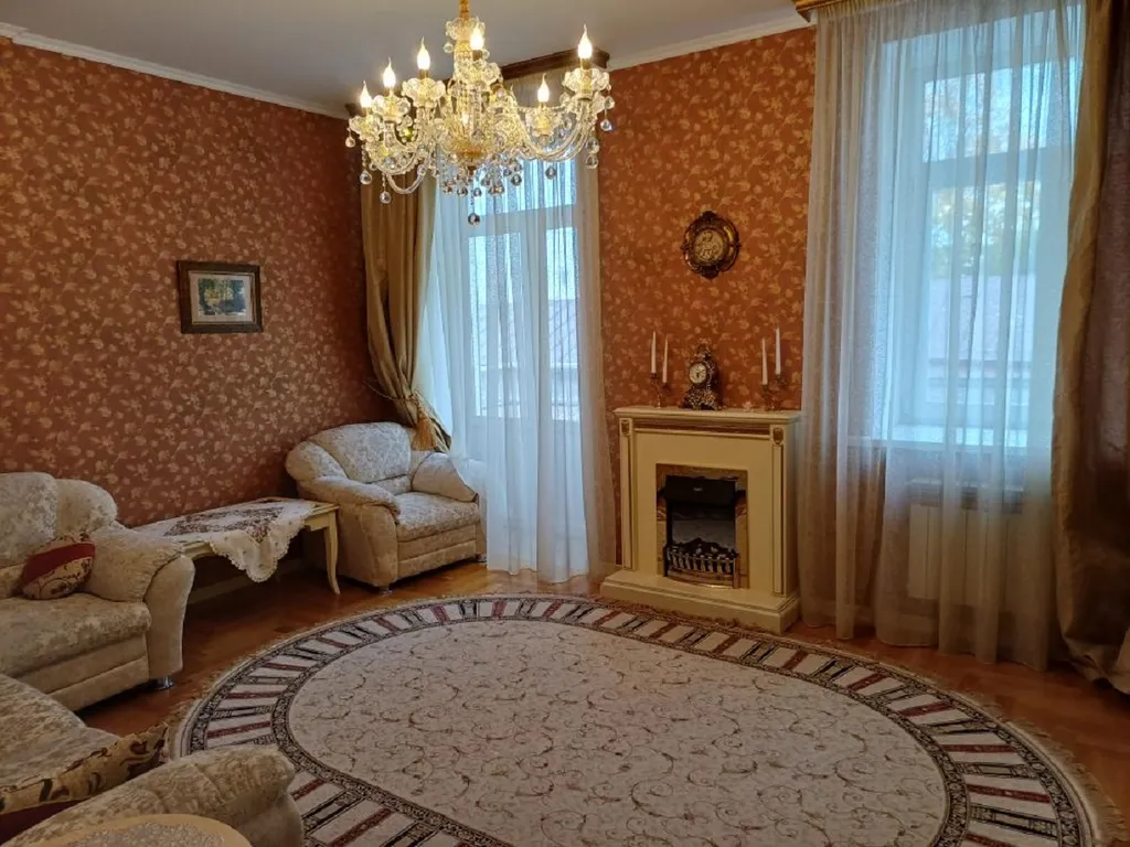 Исторический центр Полоцка 2-комнатная квартира, сталинка