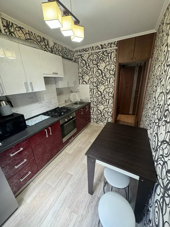 2-комнатная квартира в Центре — аренда посуточно в Мариуполь