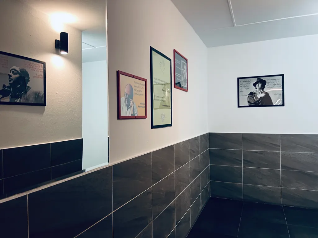 Квартира Квартира с двумя отдельными комнатами, исторический район, просторно — Калининград