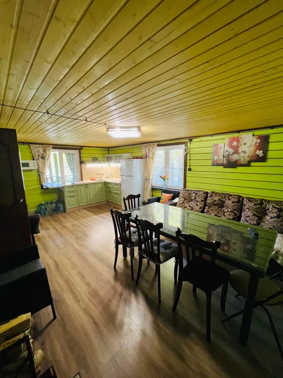 Дом в деревне с баней на дровах