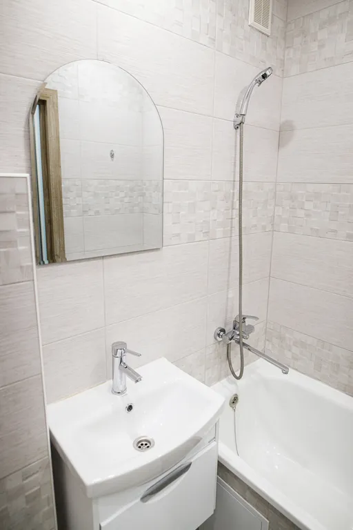 Небольшая квартира с новым ремонтом, центр, канатная дорога, ВВ набережная