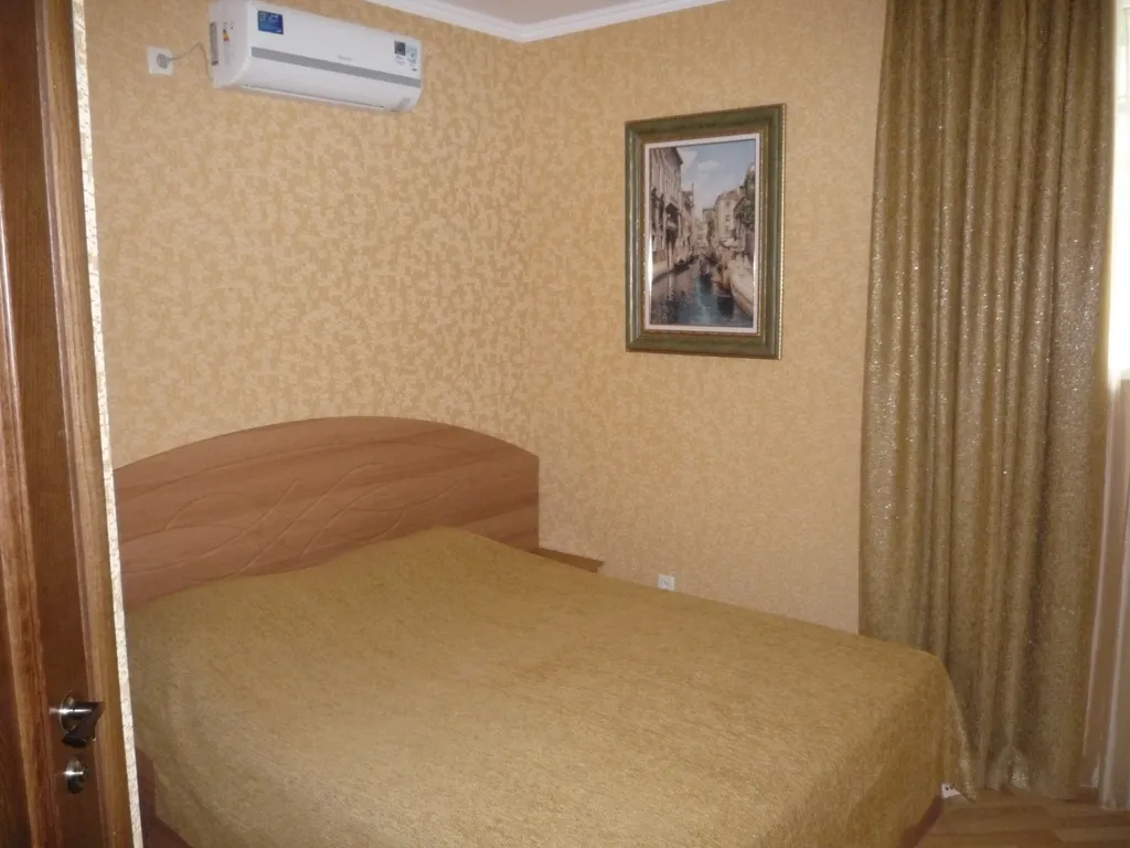 Уютная студия со своим двориком