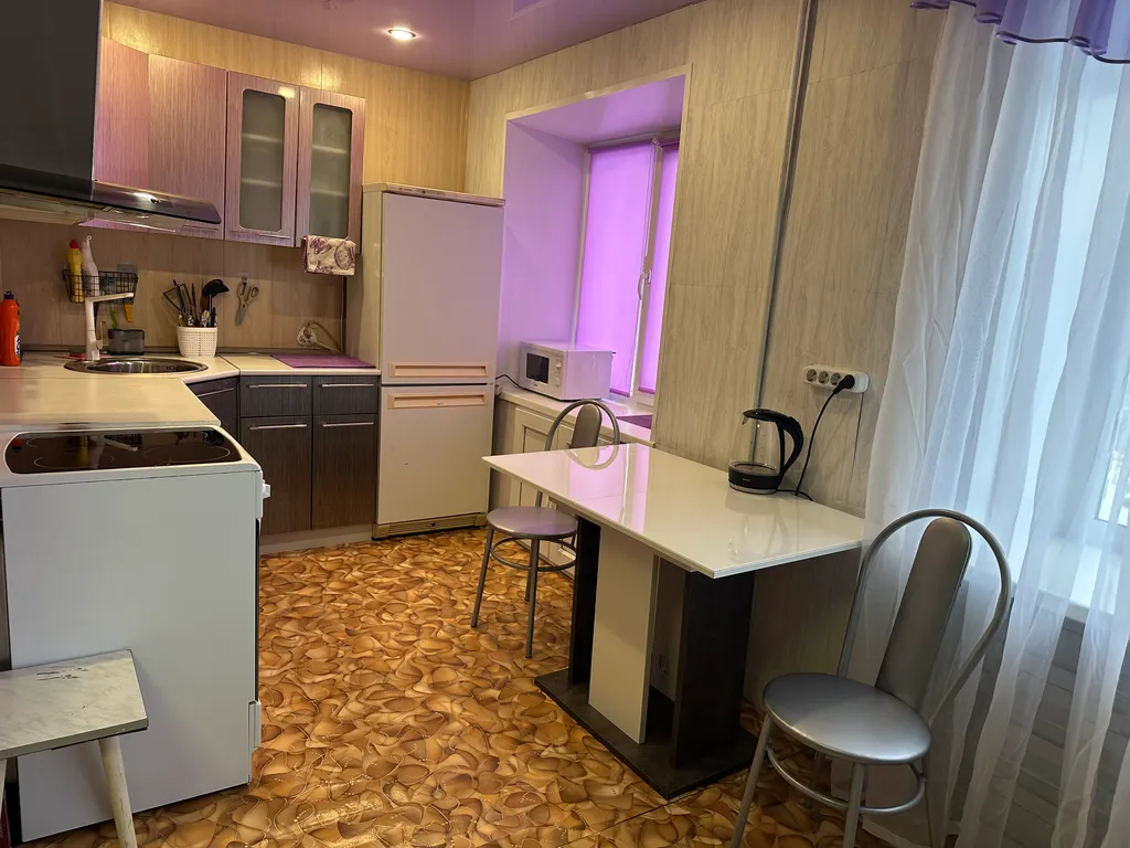 Квартира 3-комнатная Квартира — Кировск