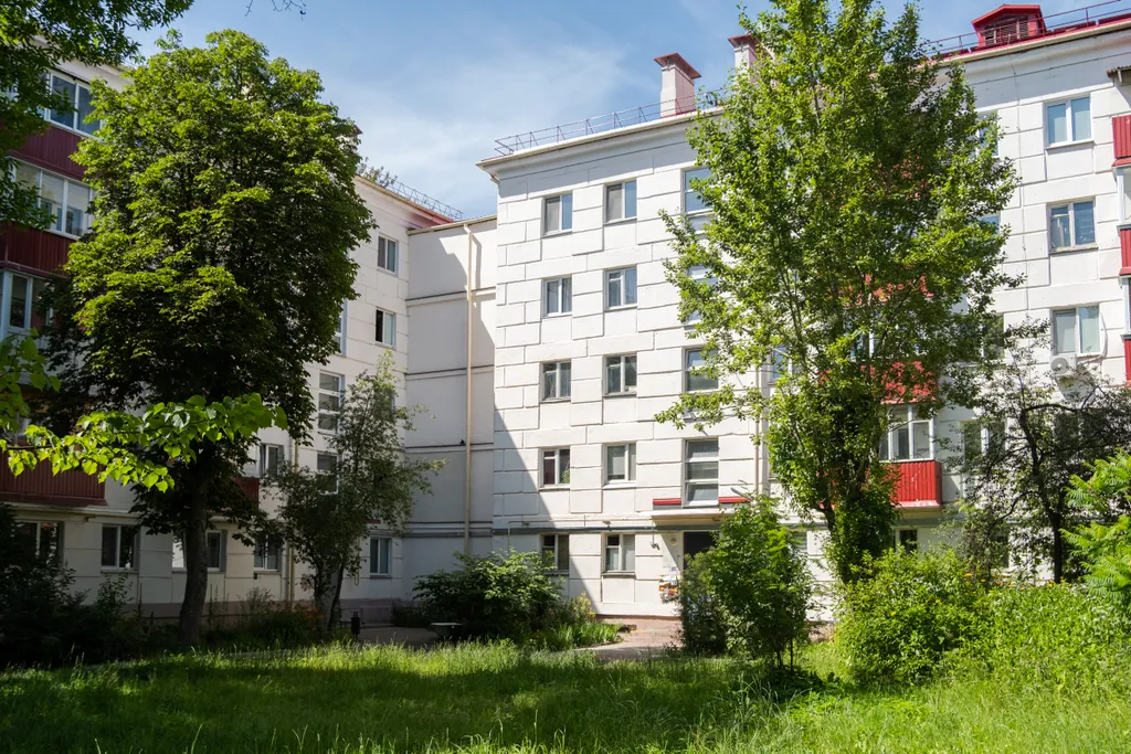 1 комн квартира в центре возле парка Челюскинцев с самозаселением