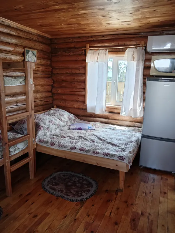 Гостевой домик вдали от берега и шума с кухней, туалетом, душем в доме